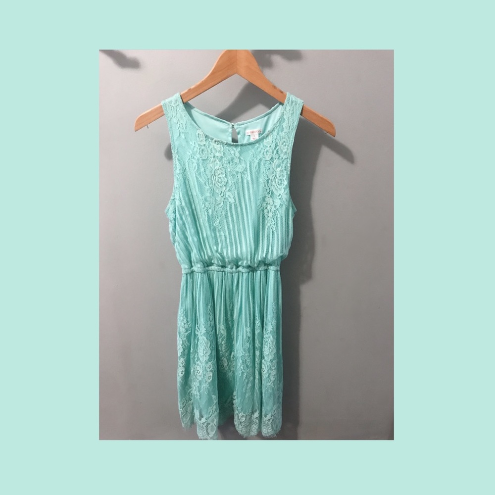 Lace dress
